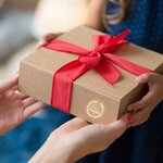 140 Etiquettes Fait main Rondes Autocollantes - Ø 35 mm - Papier Recyclé - Fait main - 4 Planches A4 de Stickers pour entrepreneurs smallbusiness DIY scrapbooking.