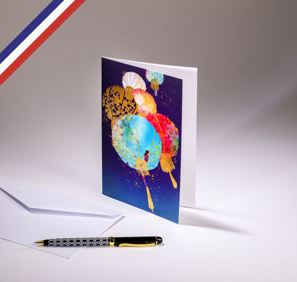 Carte double carnet de couleurs créée et imprimée en france sur papier certifié pefc - envolée de lampions