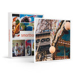 SMARTBOX - Coffret Cadeau Accès au sommet de la tour Eiffel avec visite guidée de 2h pour 2 personnes - Multi-thèmes