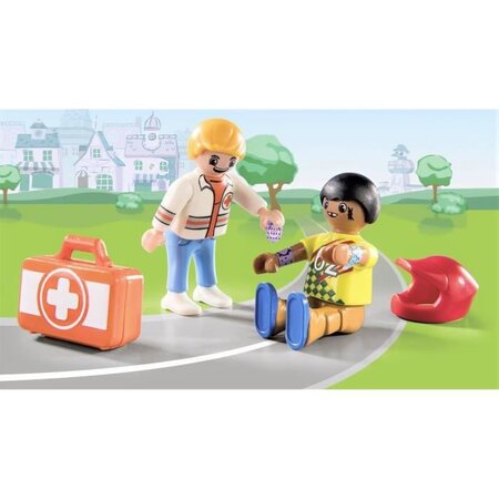 Playmobil - Secouriste avec enfant