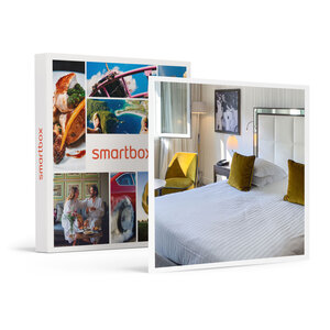 SMARTBOX - Coffret Cadeau Séjour de 2 jours en hôtel 4* au centre de Cannes avec champagne -  Séjour