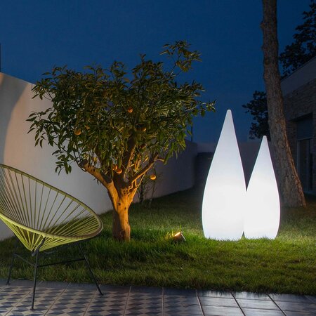 Lampadaire design lumineux filaire pour extérieur éclairage