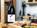 SMARTBOX - Coffret Cadeau Box surprise terroir et vin français à déguster chez soi -  Gastronomie