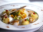SMARTBOX - Coffret Cadeau 2 jours en hôtel 5* avec dîner gastronomique pour 2 près du mont Saint-Michel -  Séjour