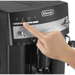 DELONGHI ESAM3000.B Machine expresso automatique avec broyeur Magnifica - 15 bar - Noir