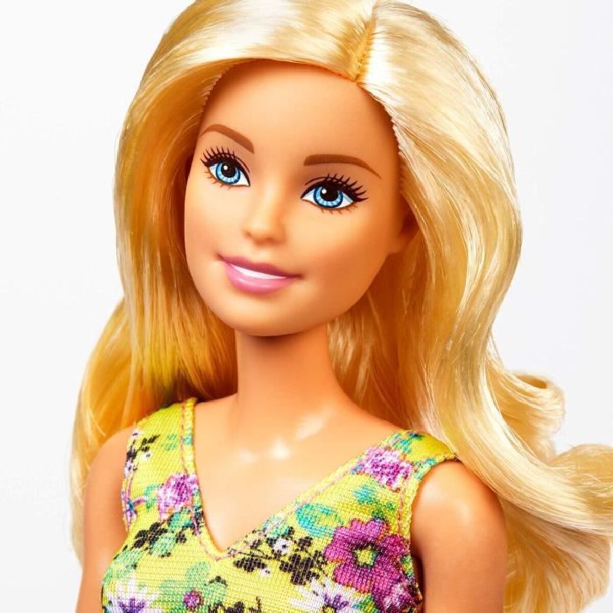 Barbie - coffret maison de reve barbie 3 niveaux lumieres et sons et + de  75 accessoires - accessoire poupée mannequin - des 3 ans - La Poste