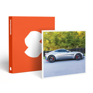 SMARTBOX - Coffret Cadeau Stage de pilotage : 3 tours sur le circuit de La Ferté-Gaucher en Aston Martin V8 Vantage - Sport & Aventure