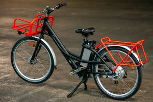 Vélo électrique du facteur, reconditionné  - Taille normale - Rouge / noir