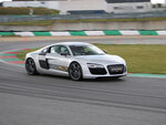 SMARTBOX - Coffret Cadeau - Session pilotage sur circuit de 2 tours en Audi R8 dans les Vosges -