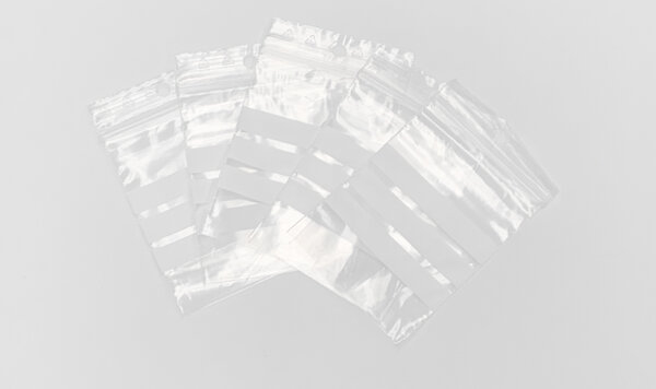 Lot de 100 Sachets zip avec bandes blanches d’écriture 50µ 60×80mm