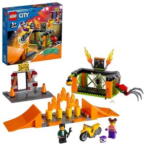 Lego 60293 city l'aire d'entraînement des cascadeurs rampes cage araignées et moto rétrofriction jouet pour enfants +5 ans