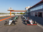 SMARTBOX - Coffret Cadeau Stage de pilotage monoplace : 18 tours sur le circuit de Pau-Arnos en Formule 4 Tatuus -  Sport & Aventure