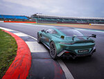 SMARTBOX - Coffret Cadeau Stage de pilotage : 2 tours sur le circuit de Fay de Bretagne en Aston Martin Vantage F1 Edition -  Sport & Aventure