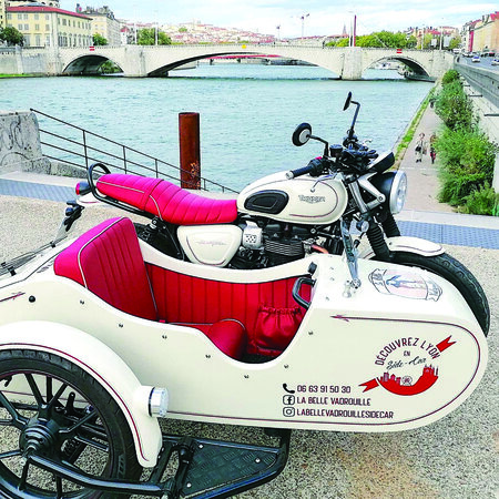 Balade en side-car pour 2 le long des quais fluviaux de lyon - smartbox - coffret cadeau sport & aventure