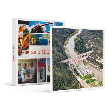 SMARTBOX - Coffret Cadeau Vol en hélicoptère de 20 min pour 2 personnes au-dessus de Nîmes et du pont du Gard -  Sport & Aventure