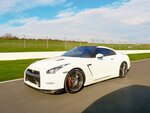 SMARTBOX - Coffret Cadeau Stage de pilotage : 2 tours en Nissan GTR sur circuit -  Sport & Aventure