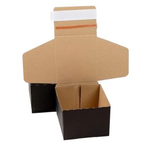 Boîte pliante d'envoi postal noir en micro-cannelé avec bande d'arrachage 11 2 x 12 5 x 8 6 cm