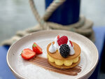 SMARTBOX - Coffret Cadeau 2h de croisière sur la Seine avec dîner à bord du Capitaine Fracasse le vendredi -  Gastronomie