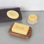 Kit savon "honey bee"  200g savon 3form. odeur de la coul.4lab.