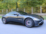 SMARTBOX - Coffret Cadeau Stage de pilotage : 4 tours sur le circuit de Lohéac en Aston Martin V8 Vantage -  Sport & Aventure