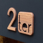 Numéro 7-Numéro adhésif pour boîtes aux lettres - Résine de 3 mm, hauteur environ 50 mm - Voyager (chêne moyen)
