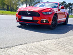 SMARTBOX - Coffret Cadeau 6 tours au volant d'une Ford Mustang et 2 tours de baptême à bord d'une berline Hommell à Lohéac -  Sport & Aventure