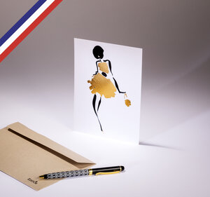 Carte simple magnifique créée et imprimée en france - femme en robe dorée