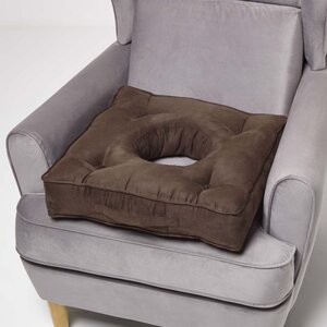 Coussin bouée rehausseur en suédine Marron 50 x 50 x 10 cm - HOMESCAPES