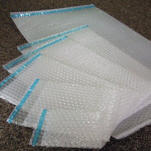 Lot de 100 sachets bulles d'air 300x400 mm avec rabat adhésif