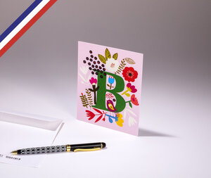 Carte simple bouton d'or créée et imprimée en france - la lettre m