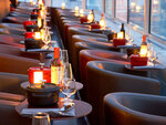 SMARTBOX - Coffret Cadeau Croisière gourmande d’1h45 sur la Seine avec dîner Menu 3 plats sur le Paris en Scène -  Gastronomie
