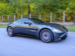 SMARTBOX - Coffret Cadeau Stage de pilotage : 3 tours sur le circuit de Pouilly-en-Auxois en Aston-Martin Vantage -  Sport & Aventure